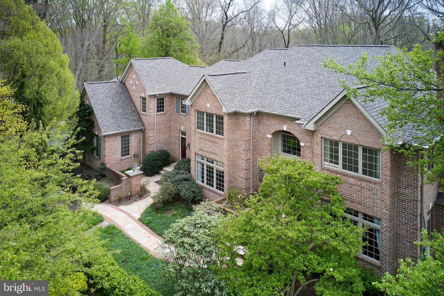 2 WINDBROOK DRIVE