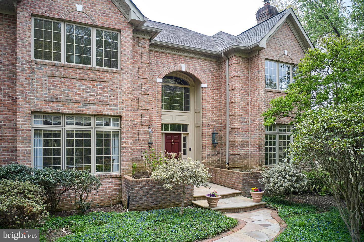 2 WINDBROOK DRIVE