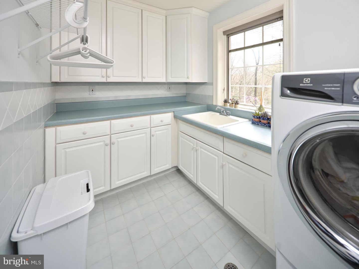 2 WINDBROOK DRIVE