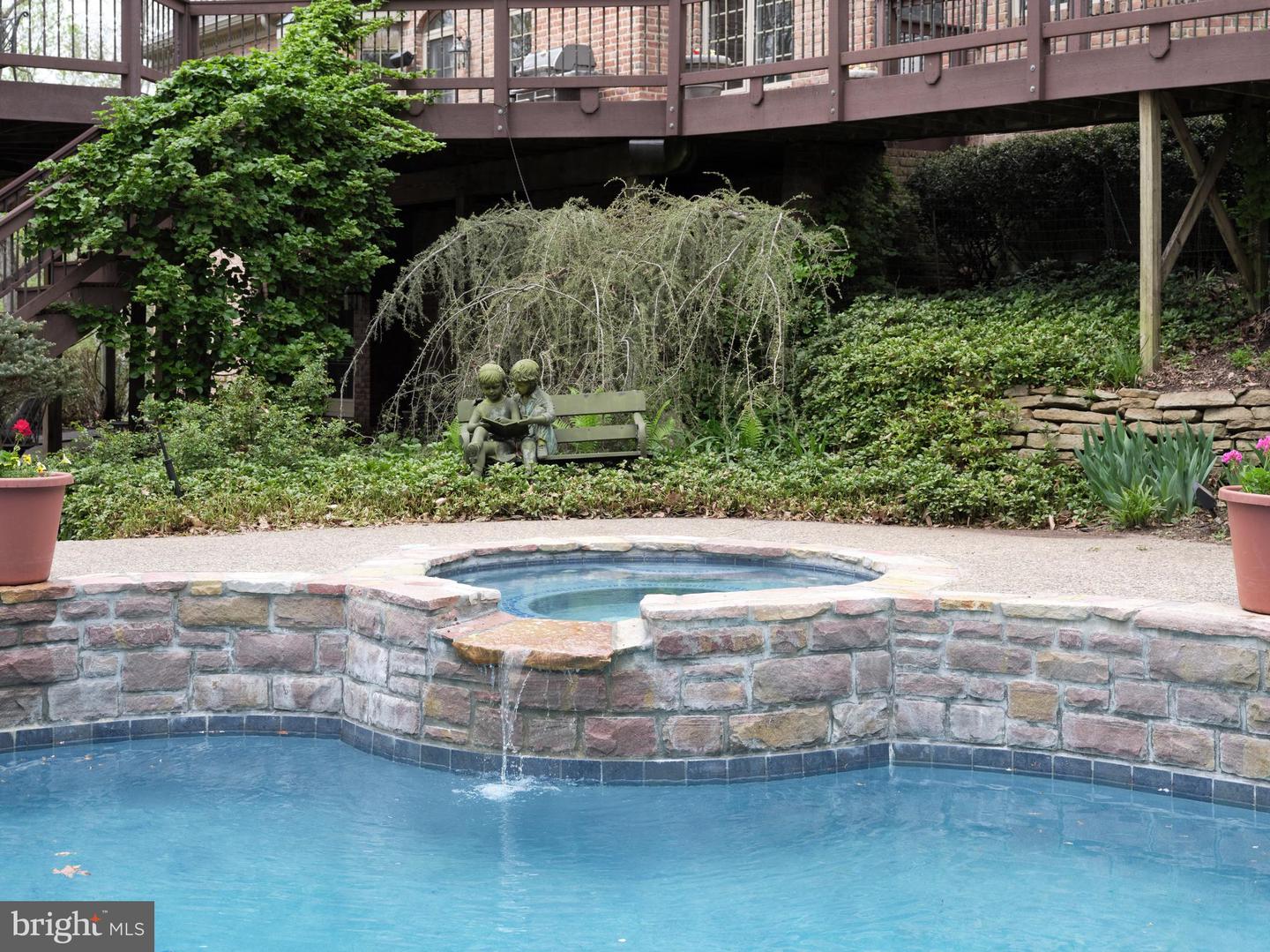 2 WINDBROOK DRIVE