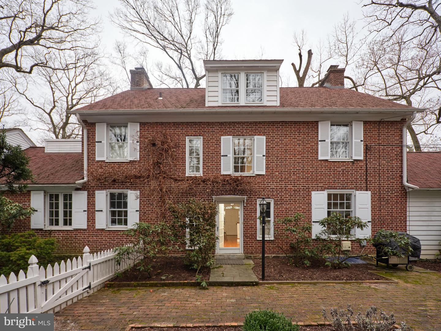 907 EAGLE ROAD