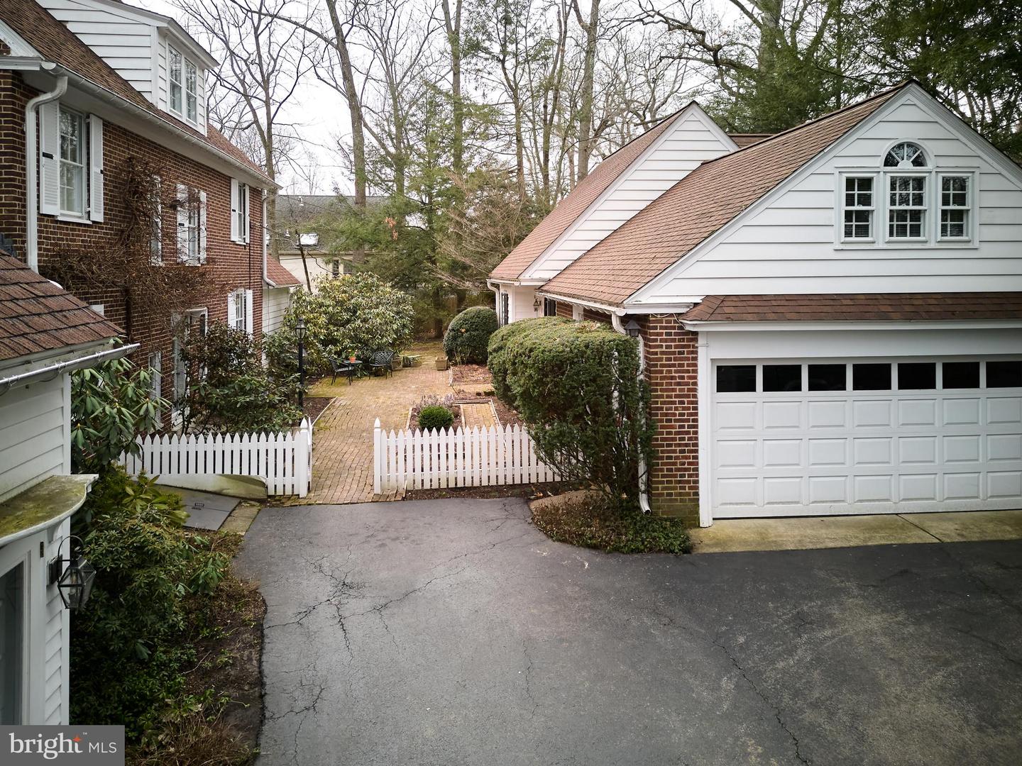 907 EAGLE ROAD