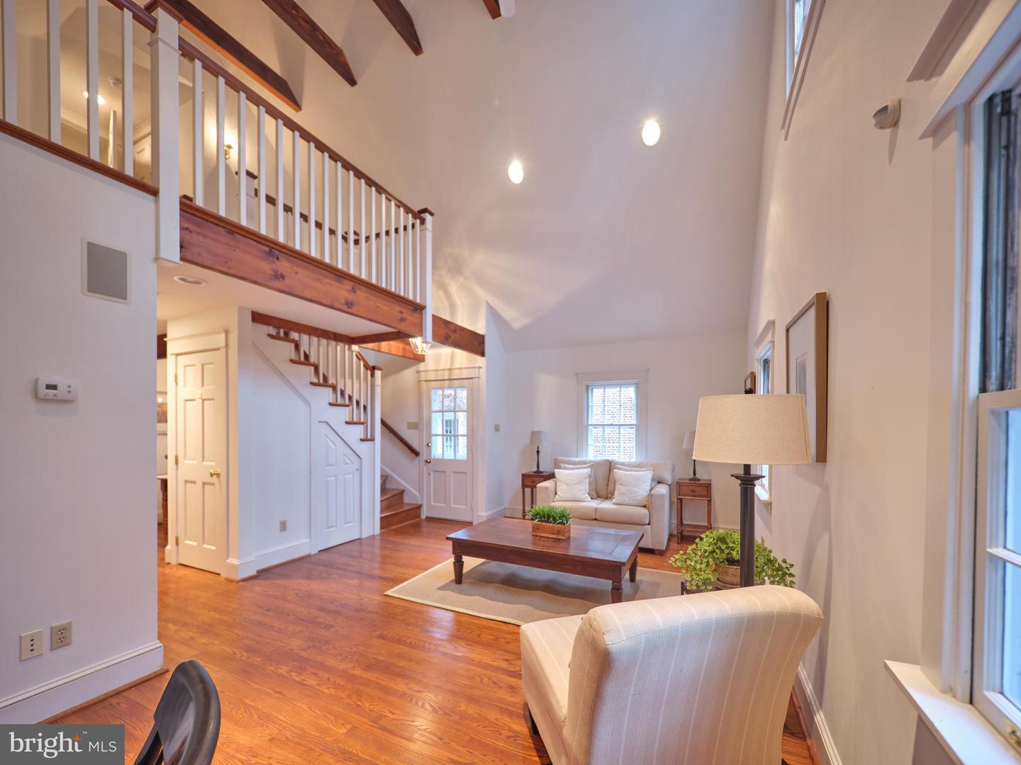 907 EAGLE ROAD