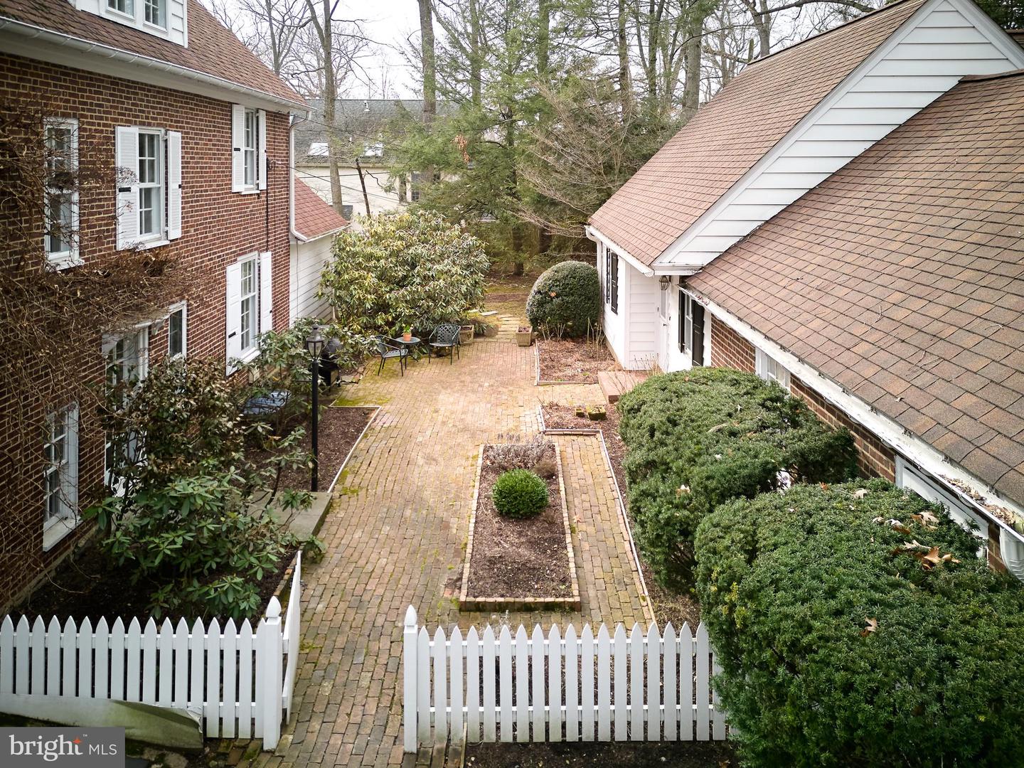 907 EAGLE ROAD