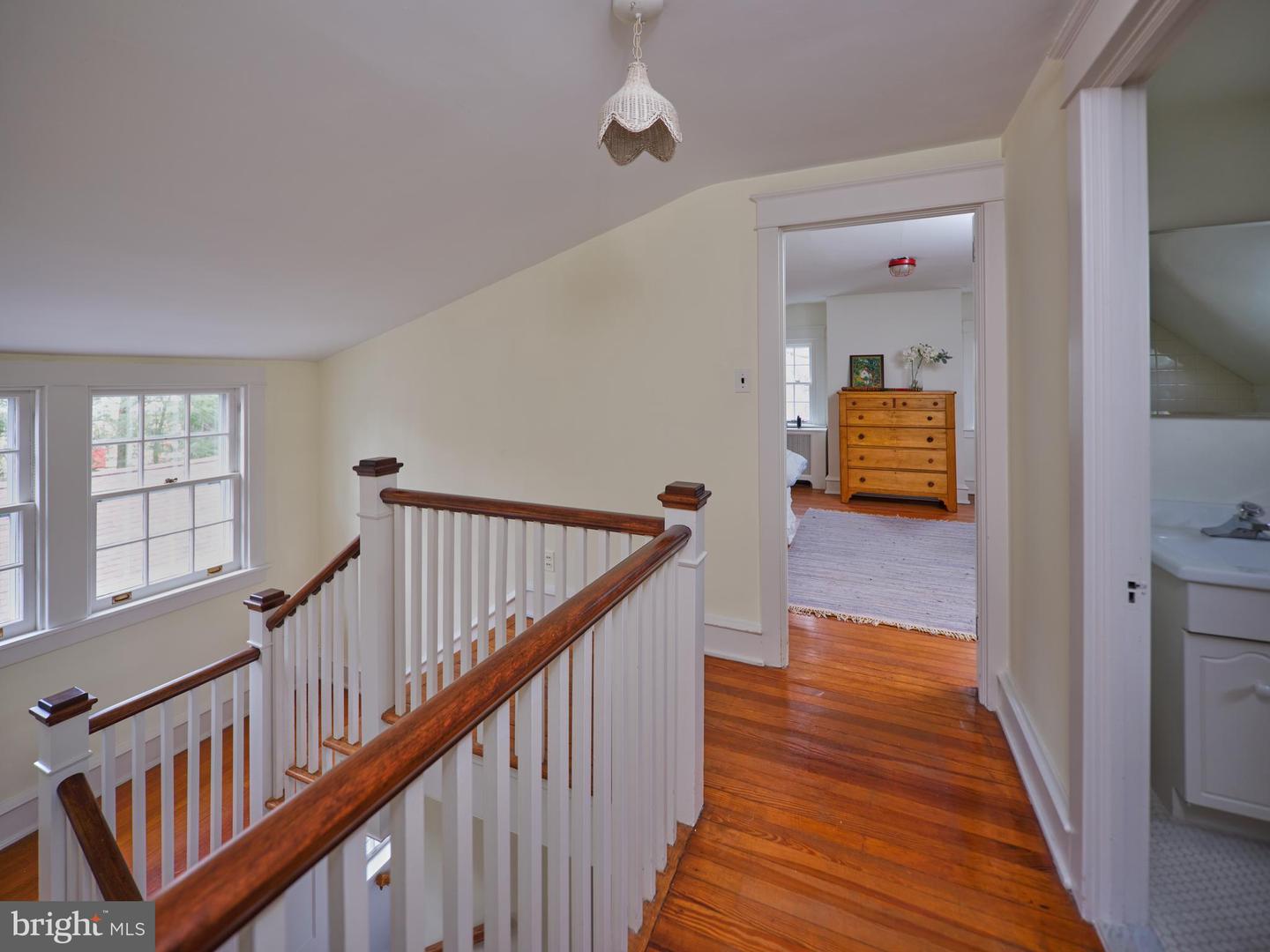 907 EAGLE ROAD