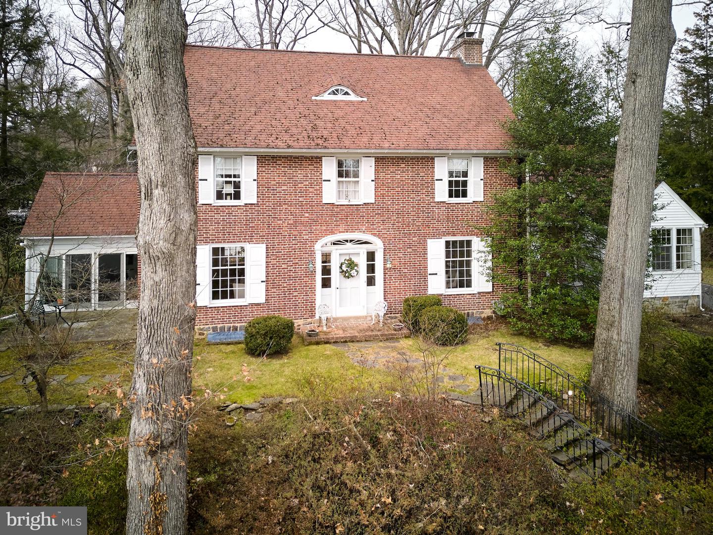 907 EAGLE ROAD