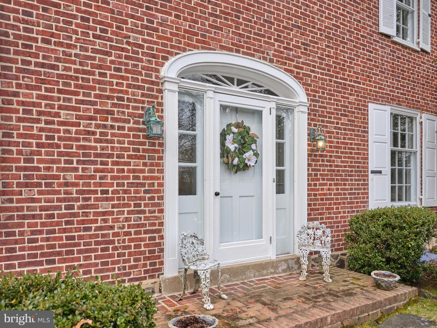 907 EAGLE ROAD