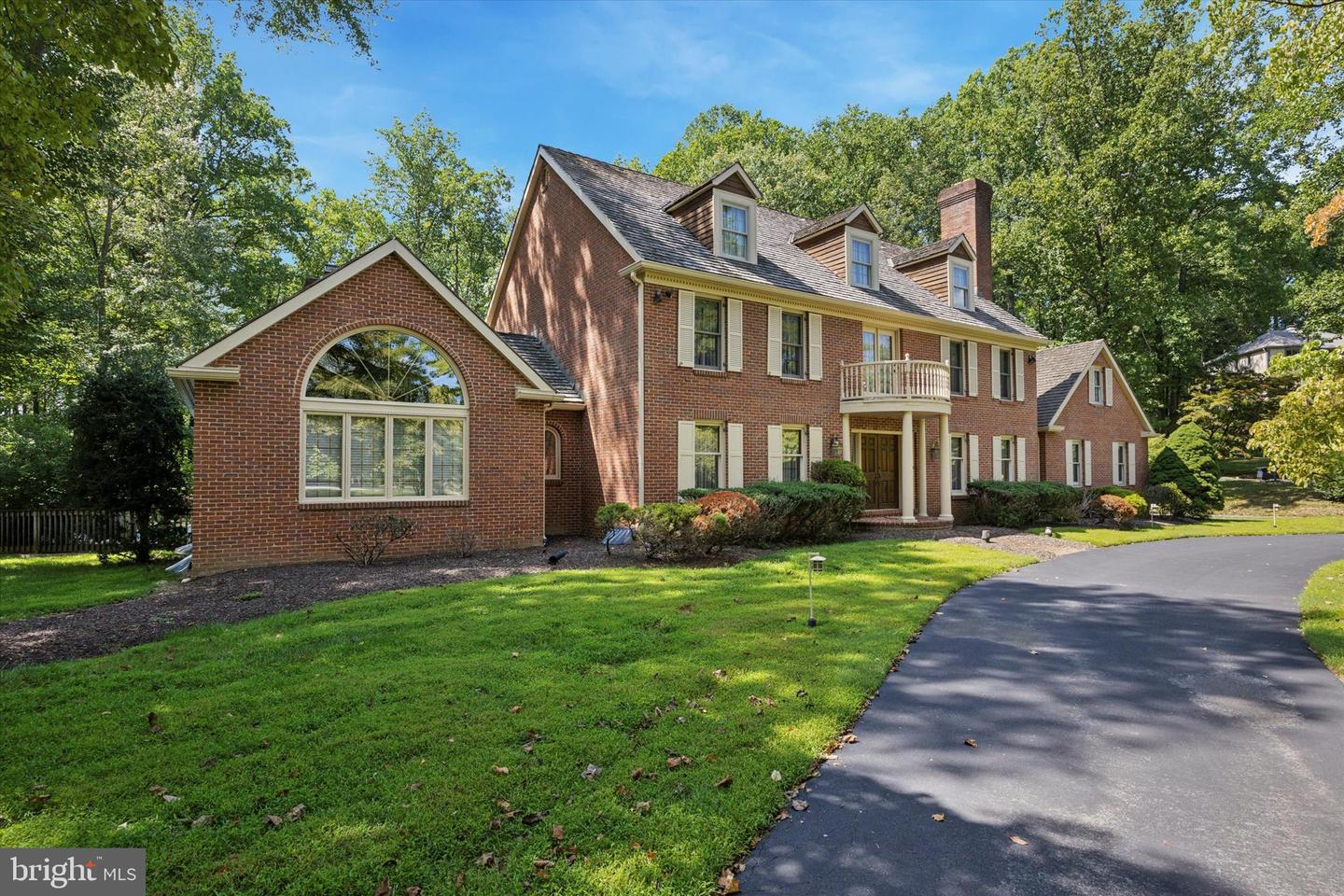 1 Lakeshore Dr