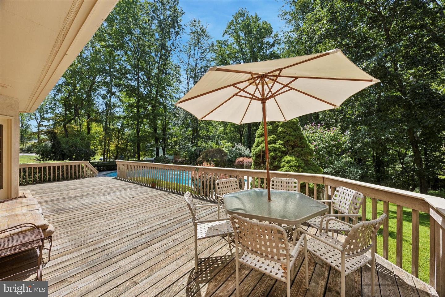 1 Lakeshore Dr
