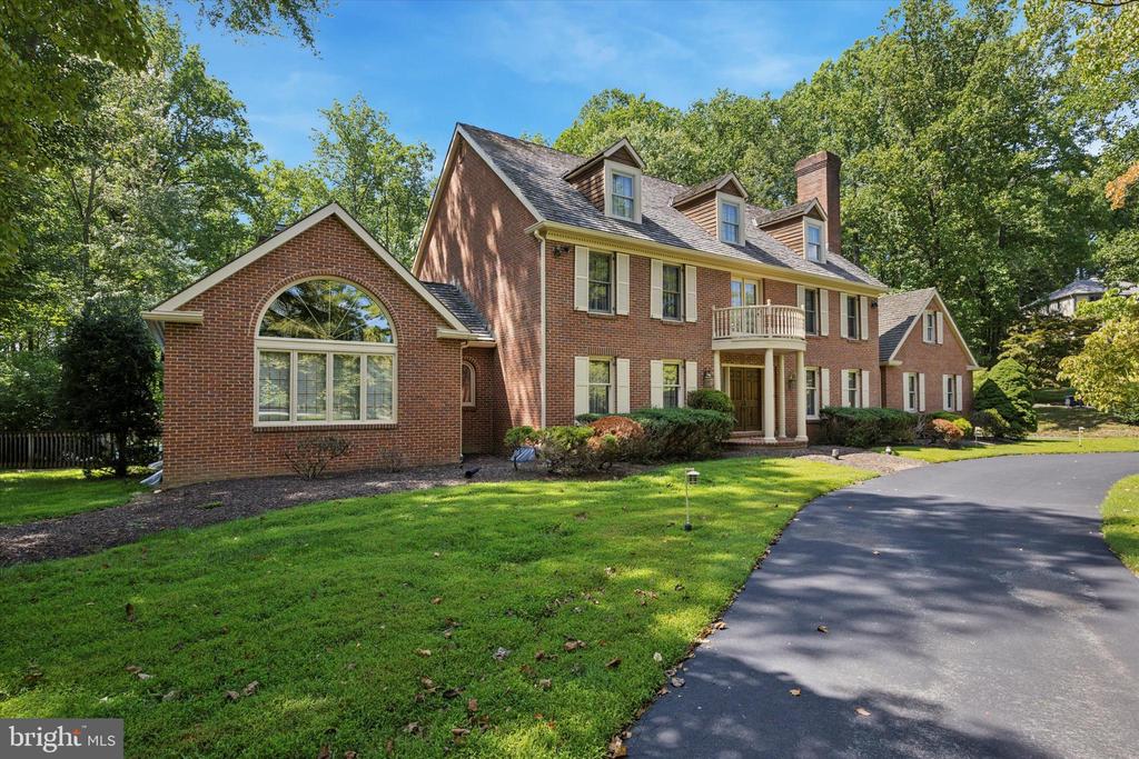 1 Lakeshore Dr