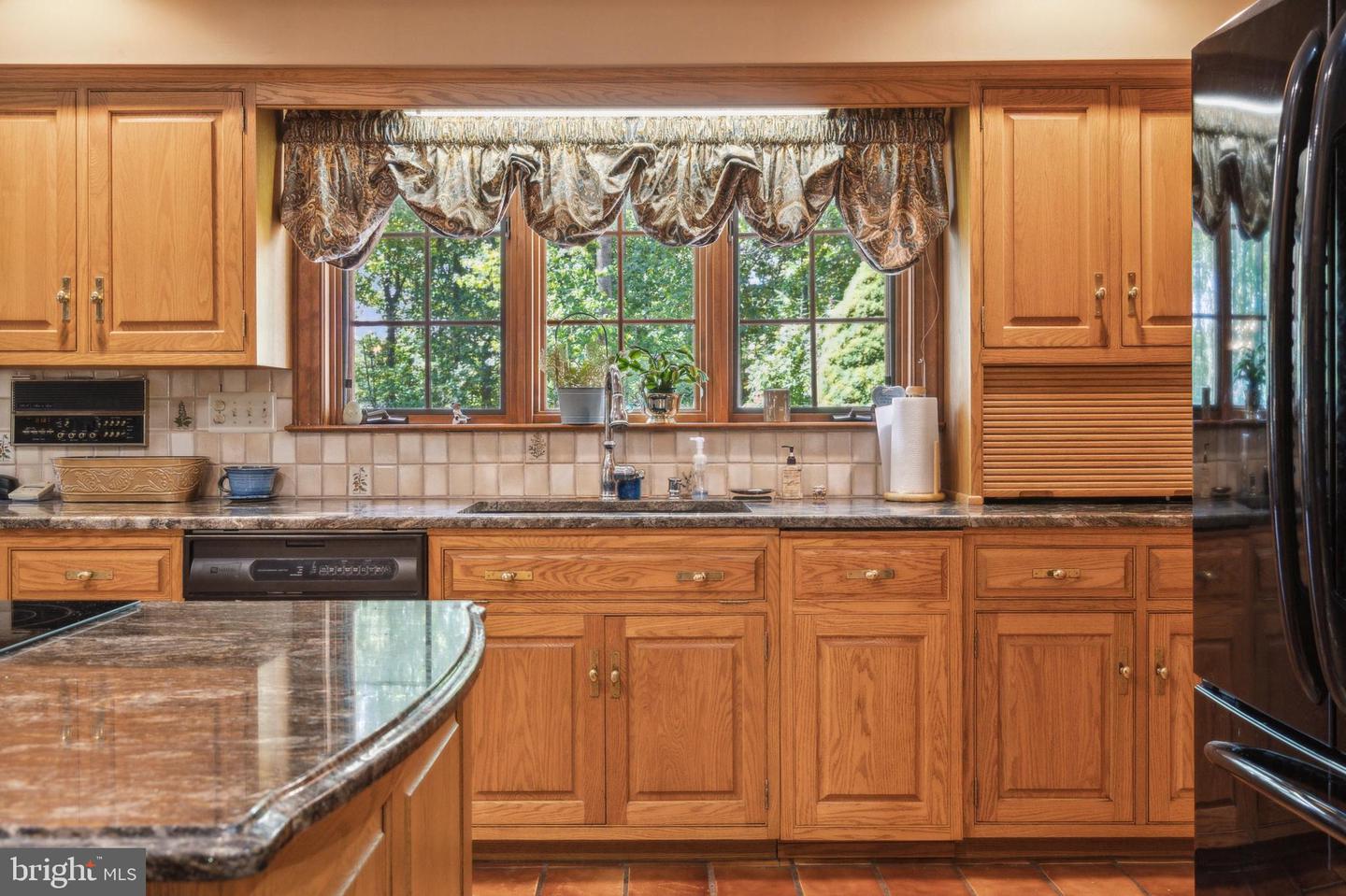 1 Lakeshore Dr