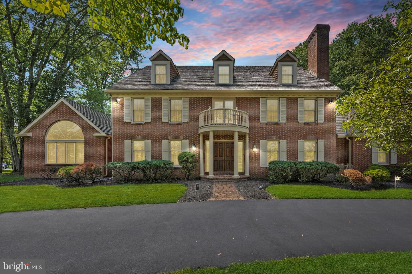 1 Lakeshore Dr