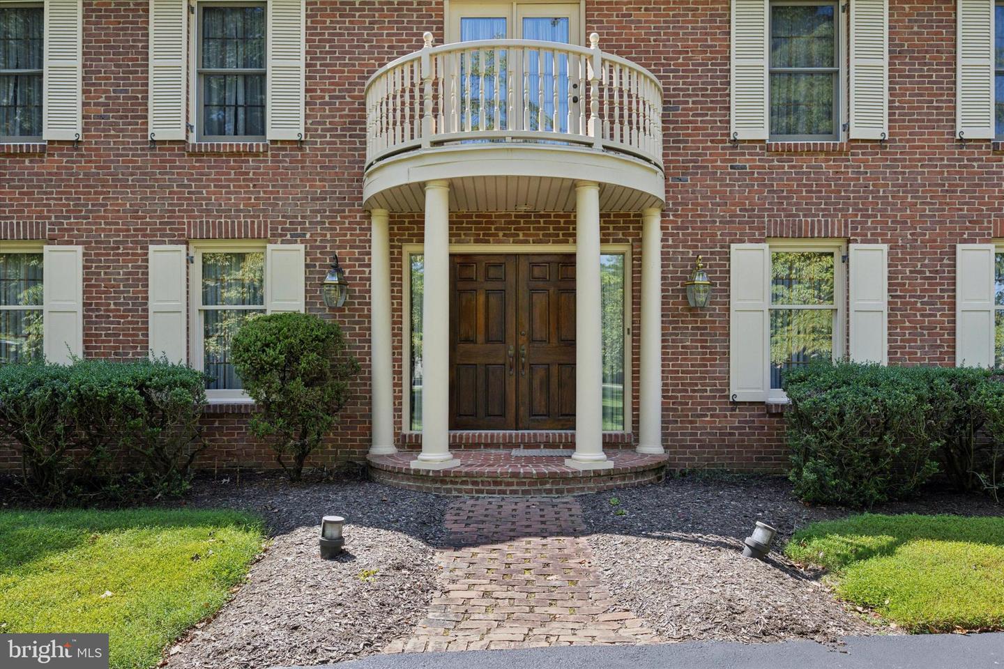 1 Lakeshore Dr