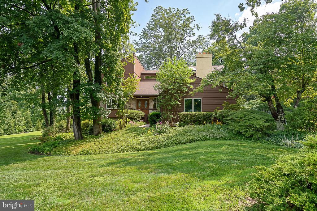 214 CORNELL DRIVE