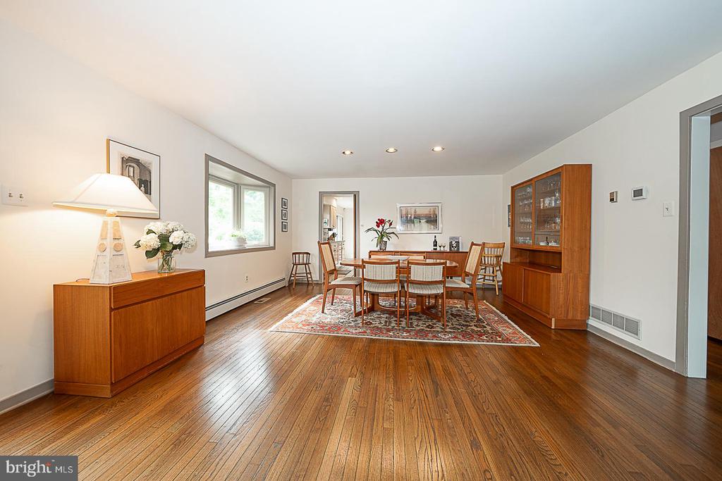 214 CORNELL DRIVE