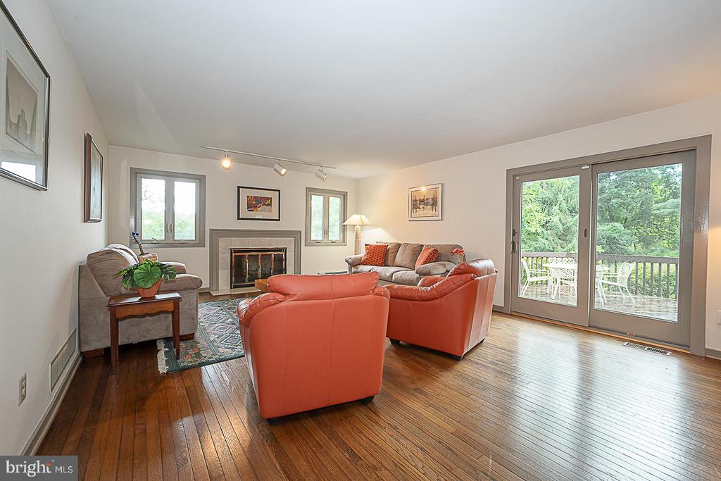 214 CORNELL DRIVE