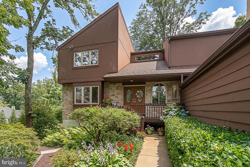 214 CORNELL DRIVE