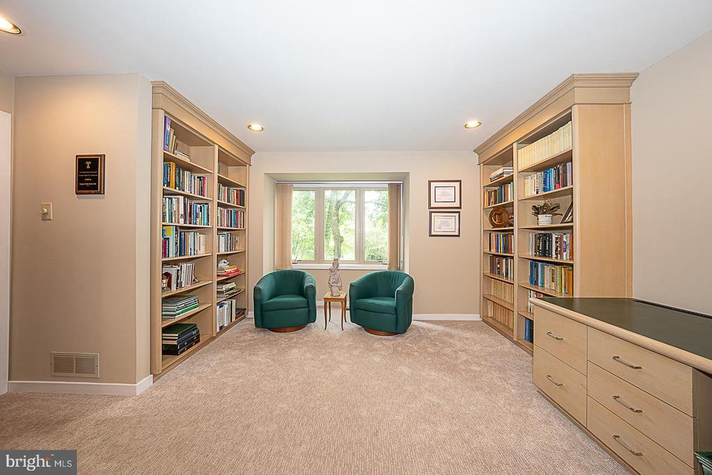 214 CORNELL DRIVE