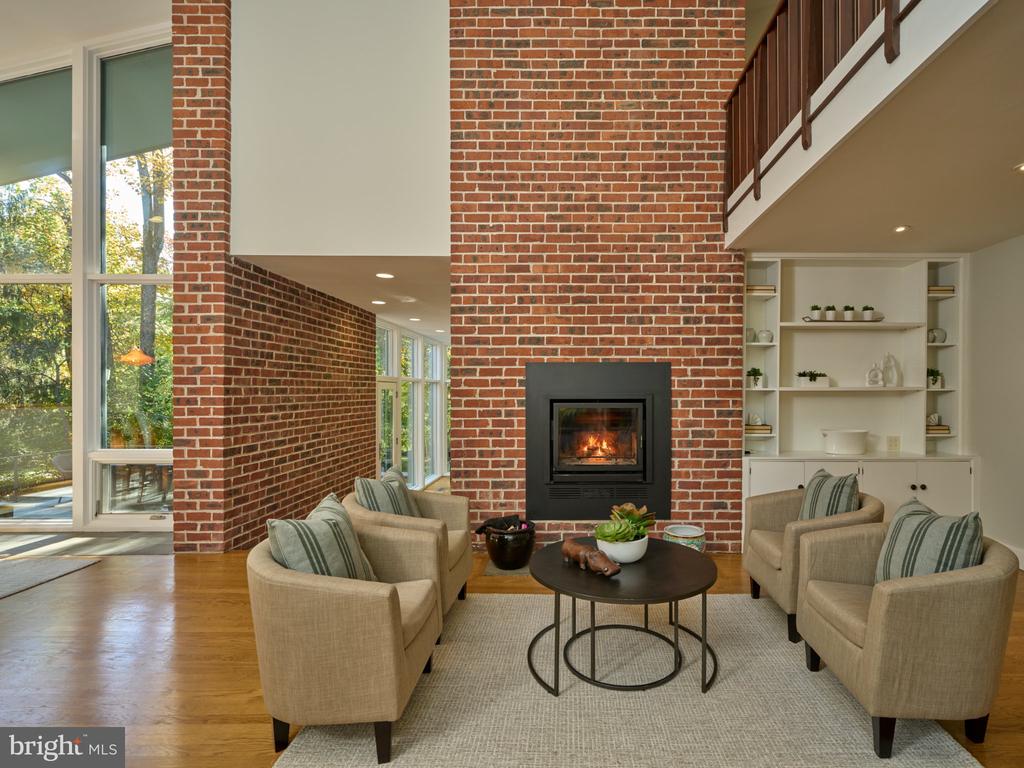 803 MAPLE GLEN ROAD