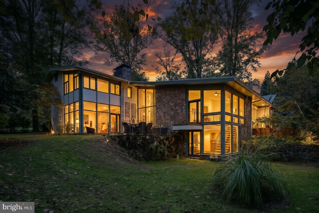 803 MAPLE GLEN ROAD