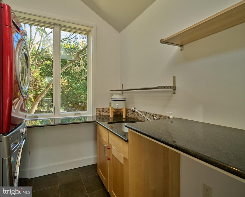 803 MAPLE GLEN ROAD