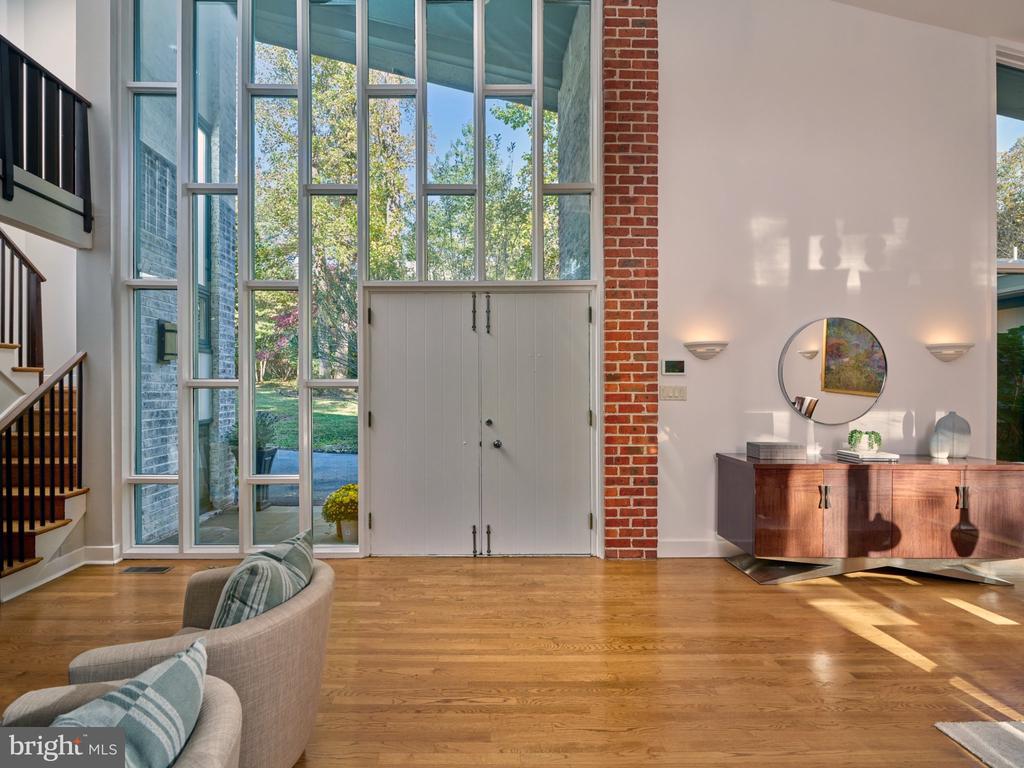 803 MAPLE GLEN ROAD