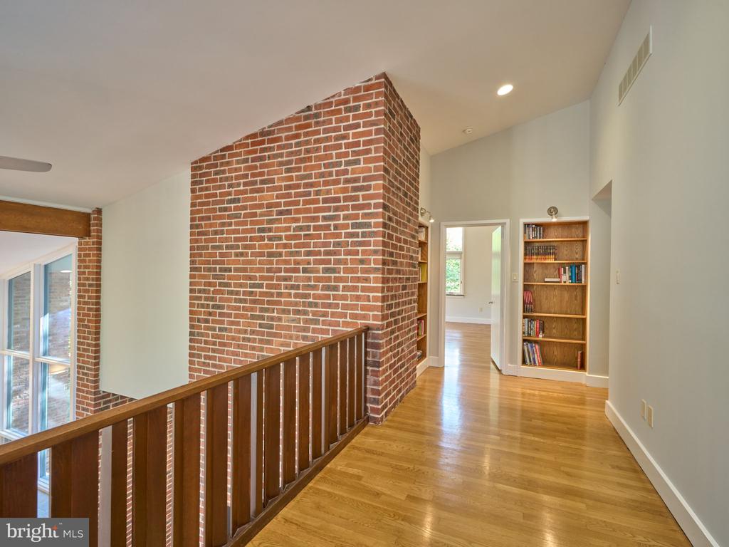 803 MAPLE GLEN ROAD