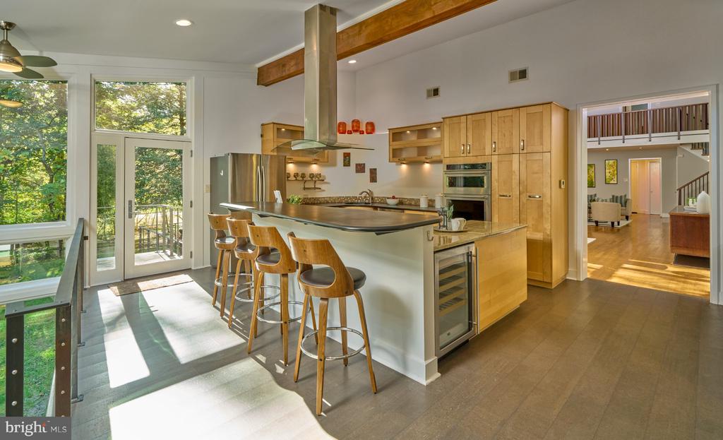 803 MAPLE GLEN ROAD