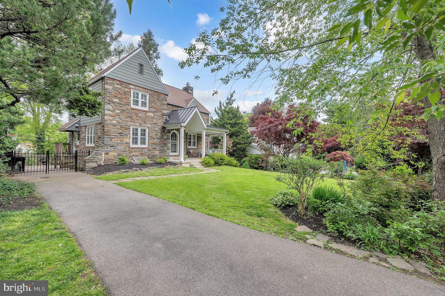 5 W AMHERST ROAD