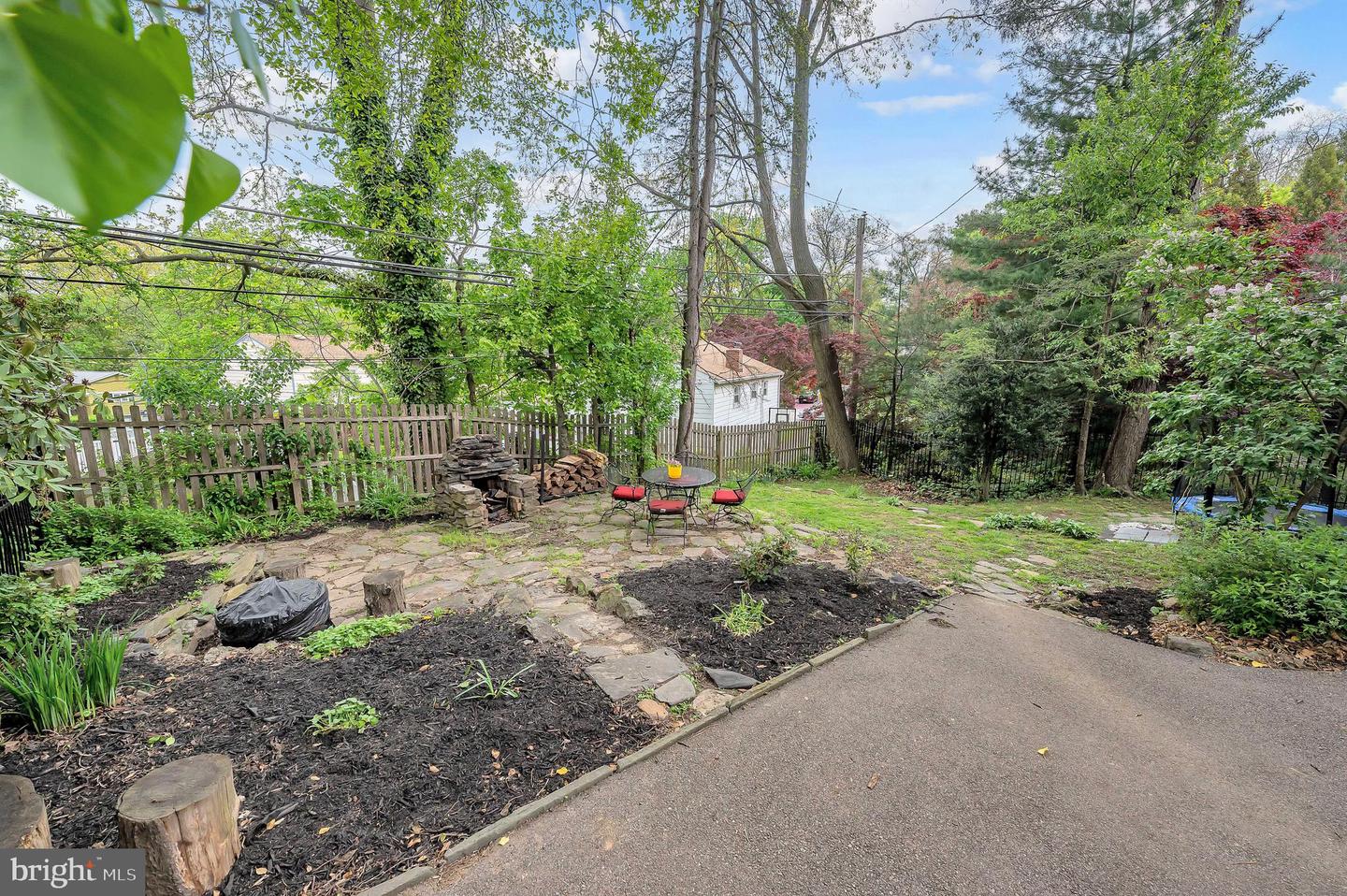 5 W AMHERST ROAD