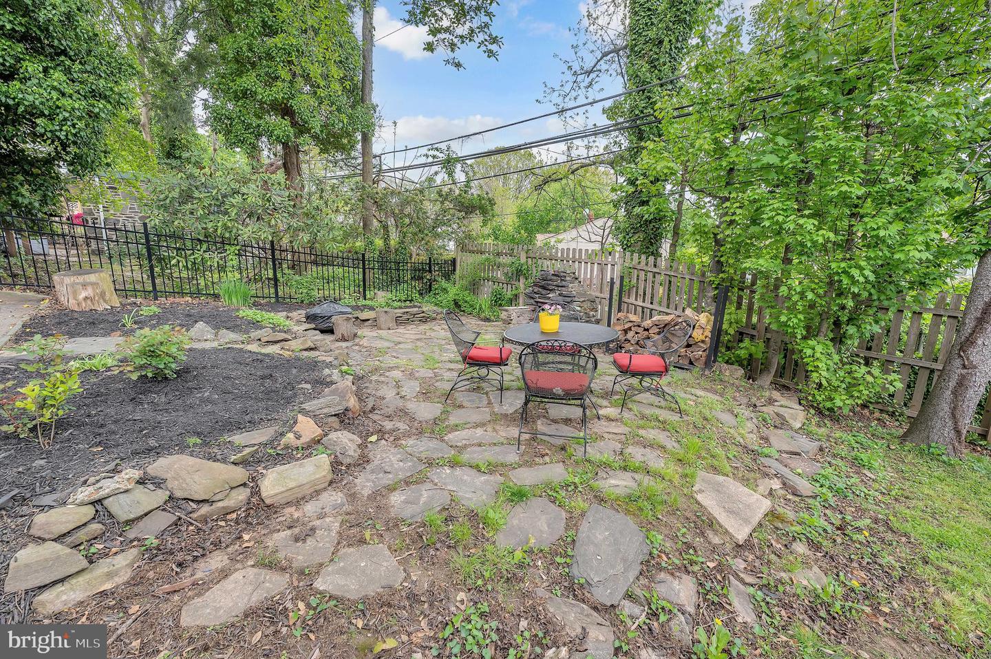 5 W AMHERST ROAD