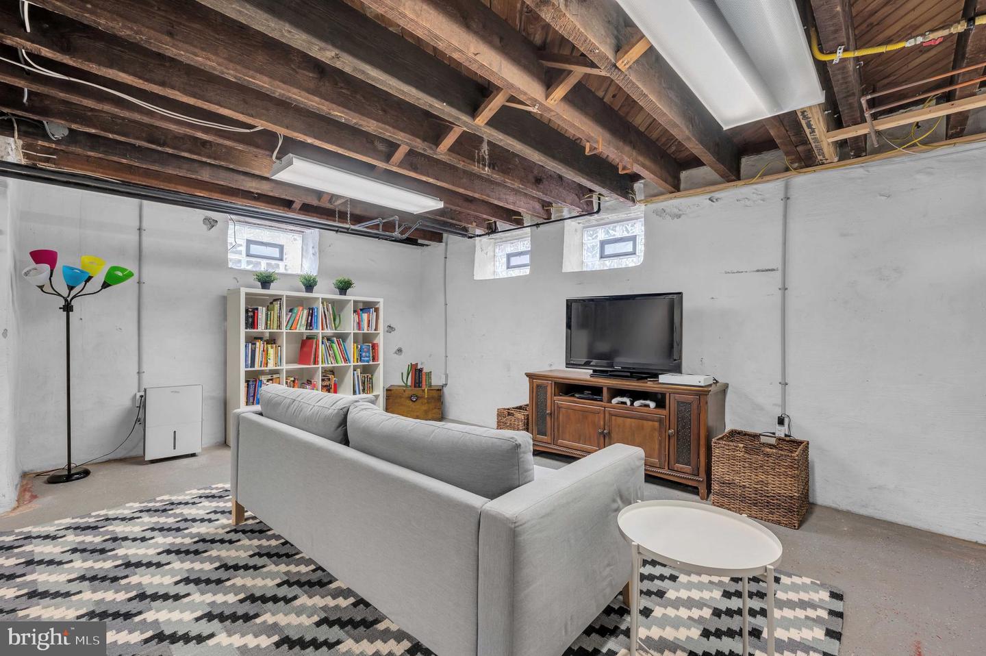 5 W AMHERST ROAD