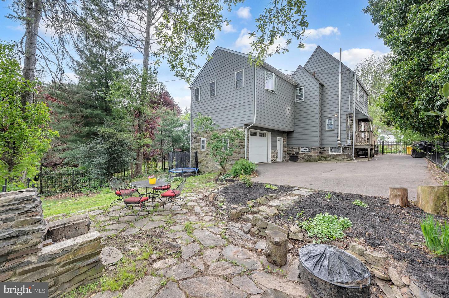 5 W AMHERST ROAD