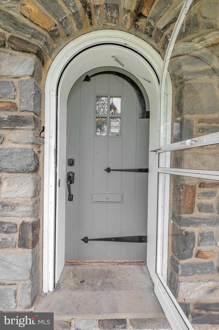 5 W AMHERST ROAD