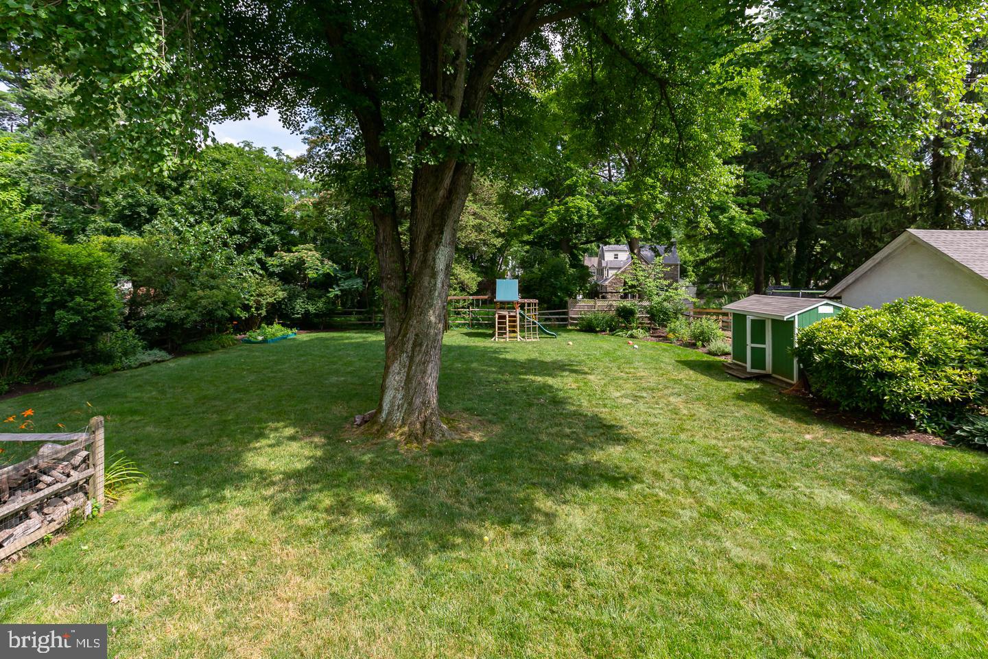 705 CLARENDON ROAD