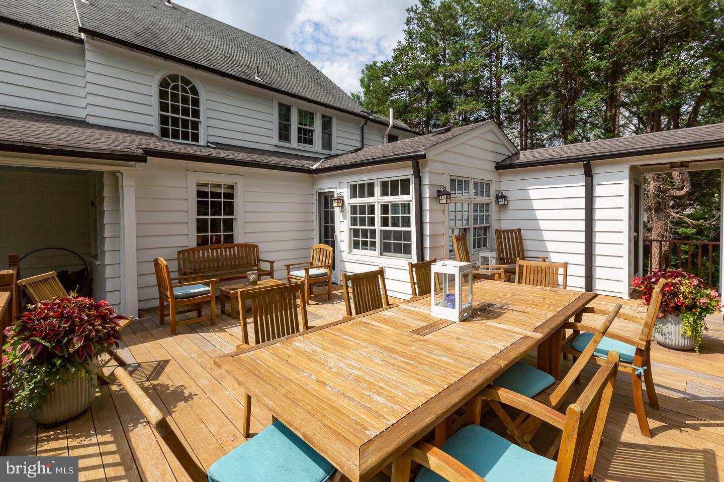 705 CLARENDON ROAD