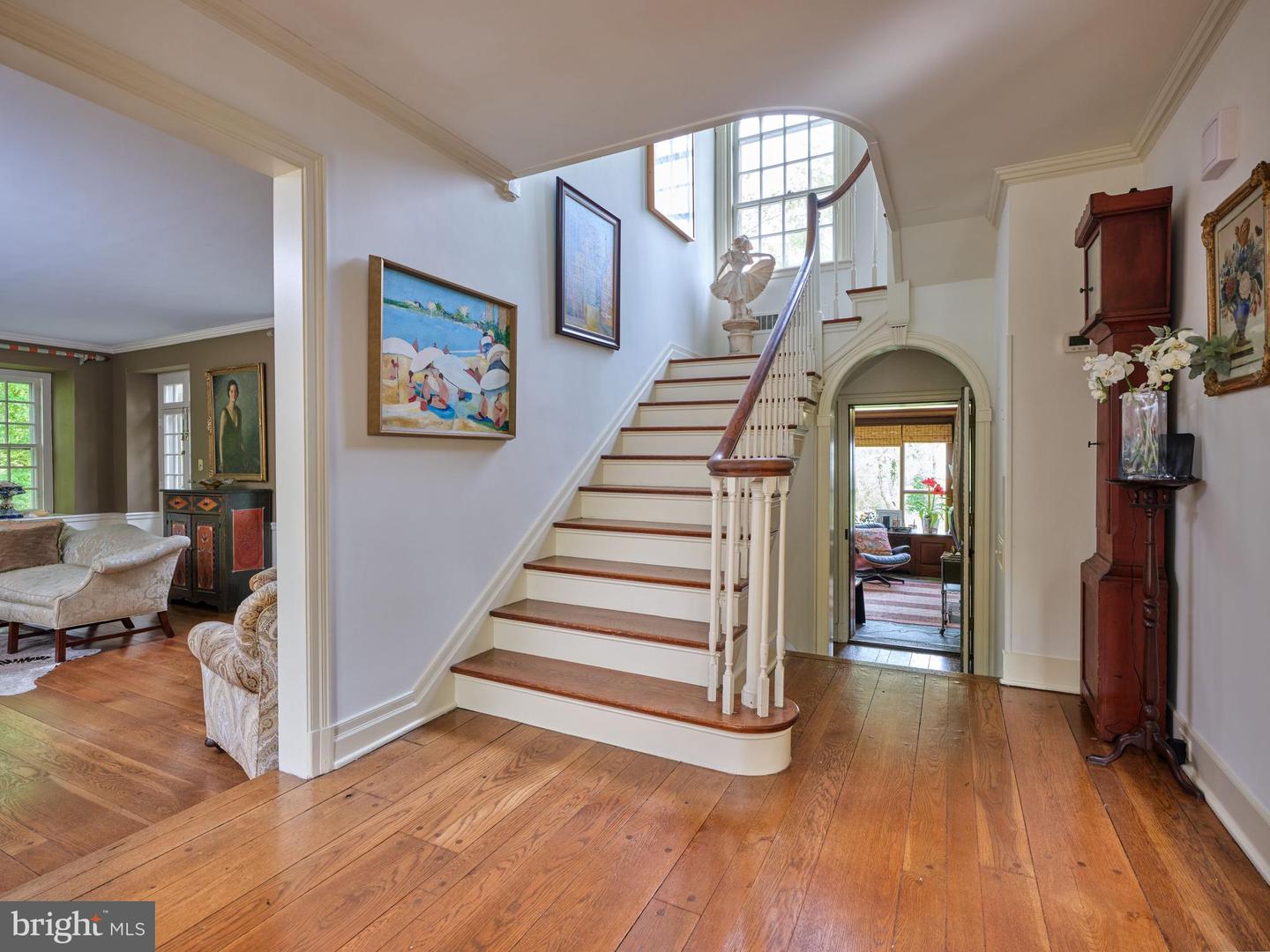 933 OLD GULPH ROAD