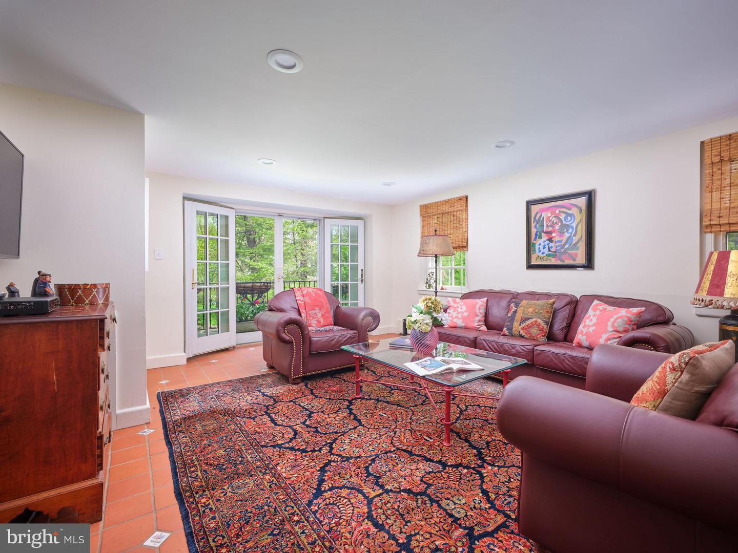 933 OLD GULPH ROAD