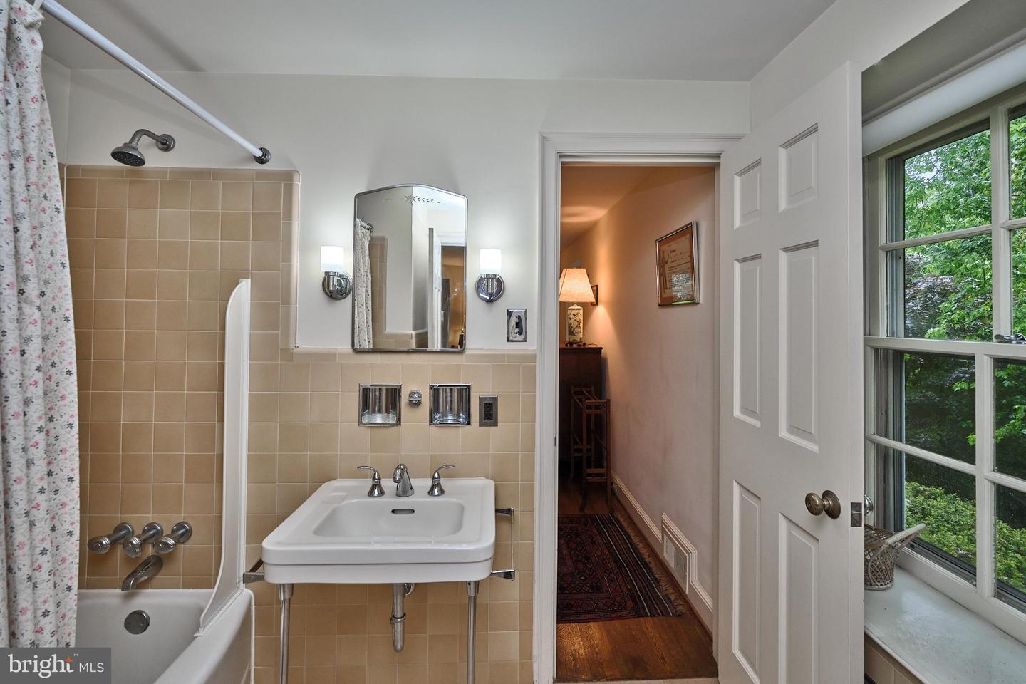 440 Colebrook Ln