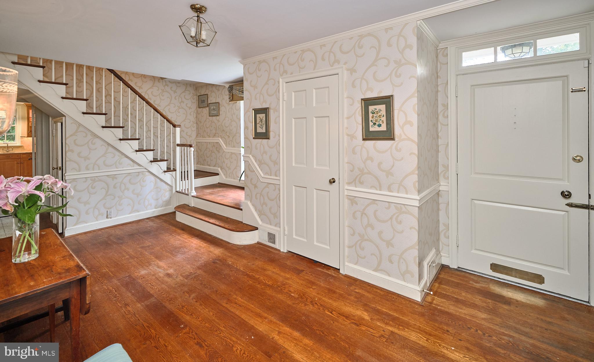 164 Rose Ln