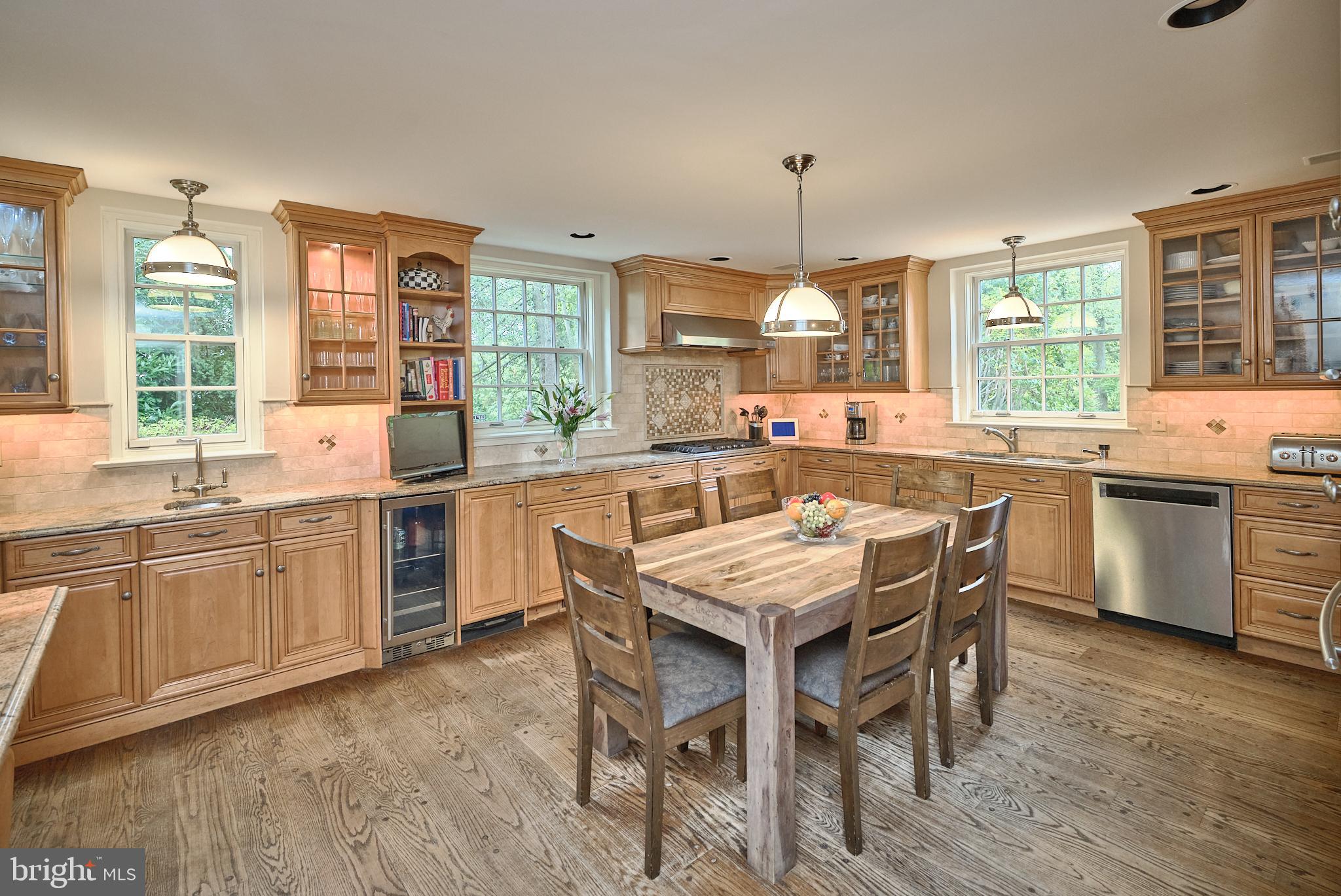 164 Rose Ln