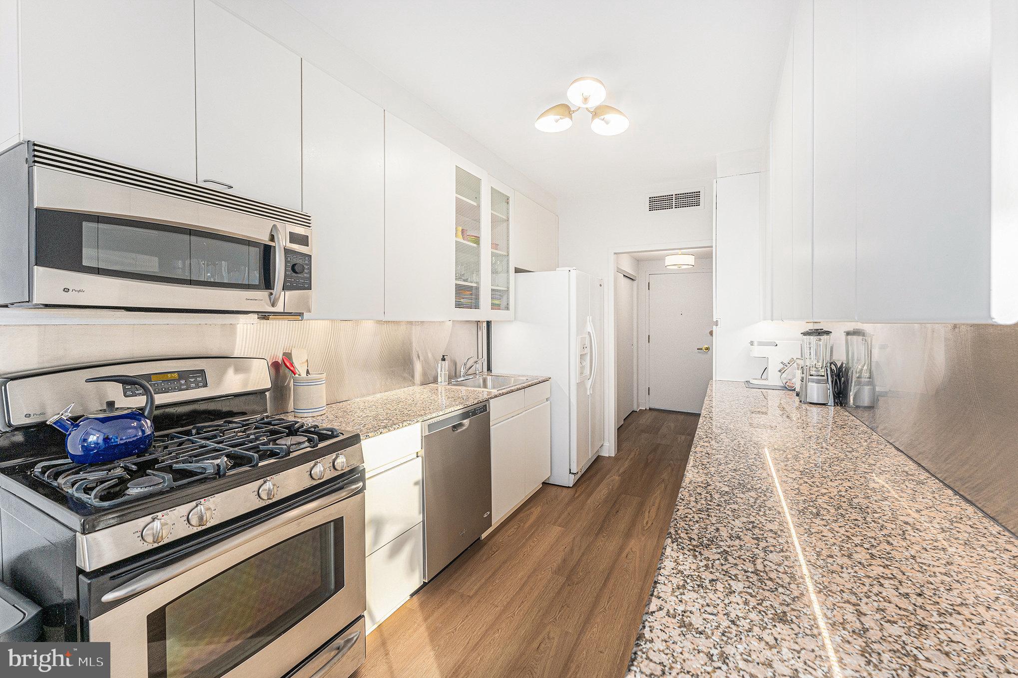 191 Presidential Blvd #R-417