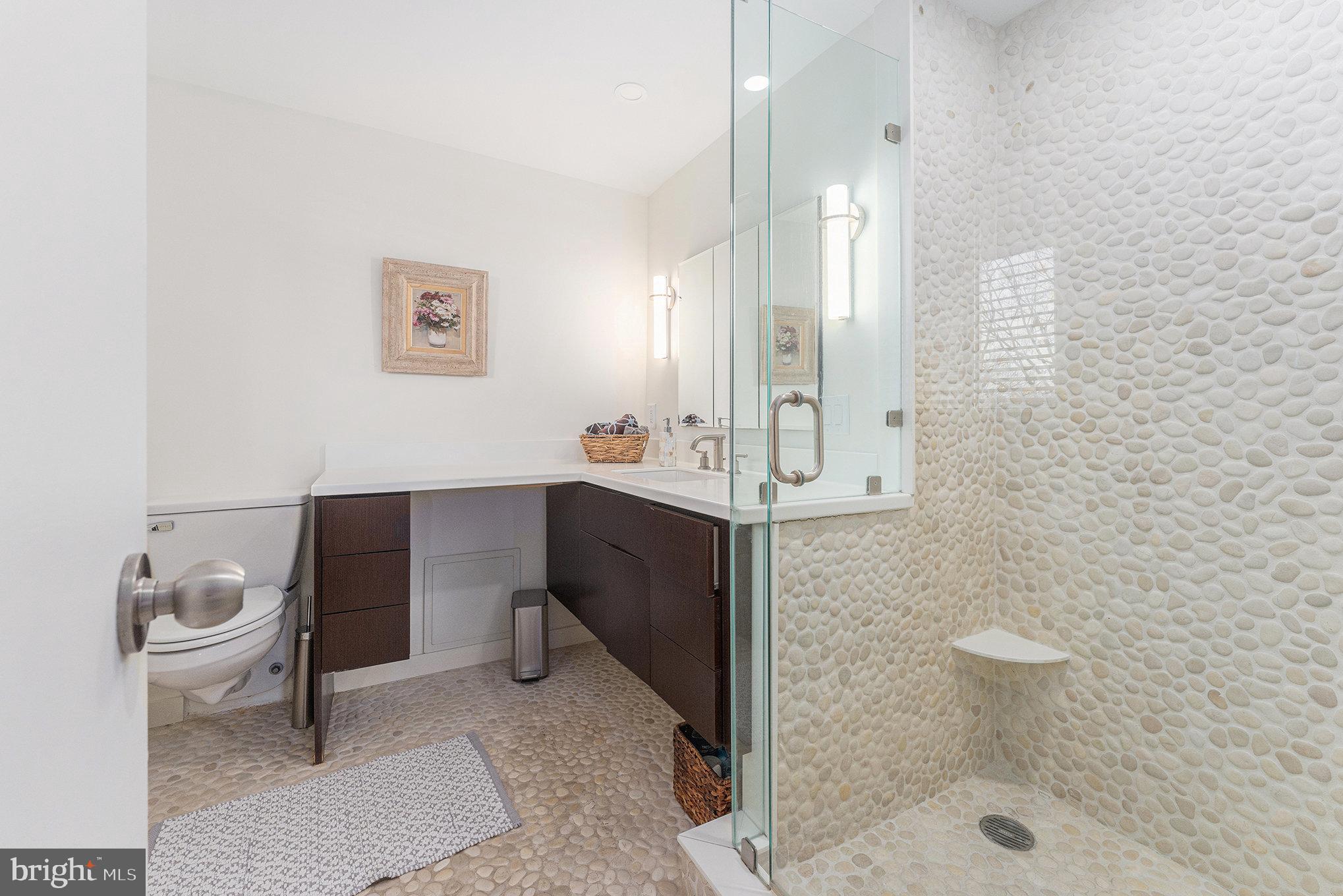 191 Presidential Blvd #R-417