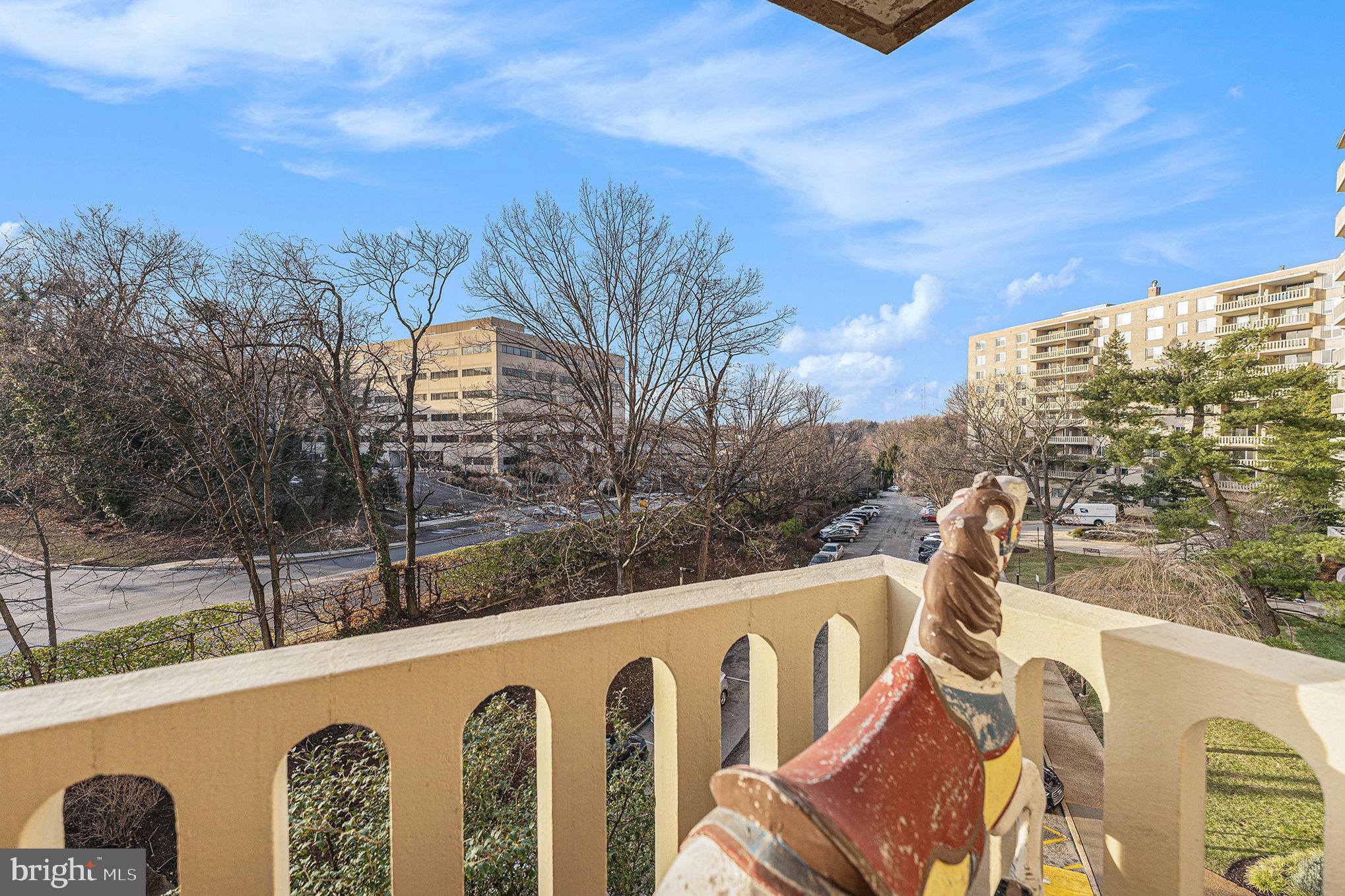 191 Presidential Blvd #R-417