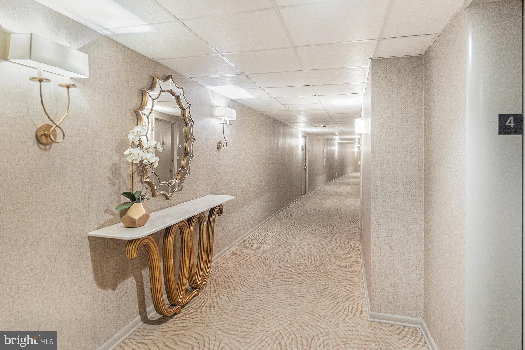 191 Presidential Blvd #R-417