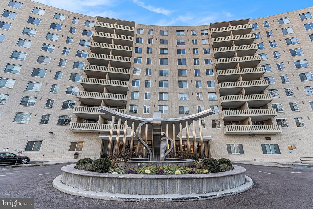 191 Presidential Blvd #R-417