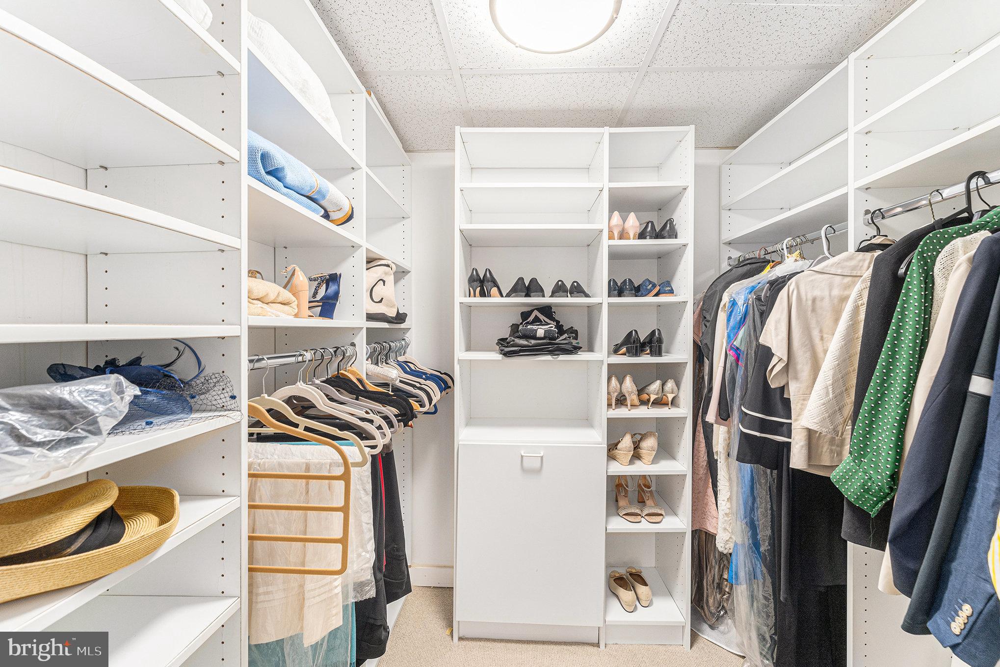 191 Presidential Blvd #R-417