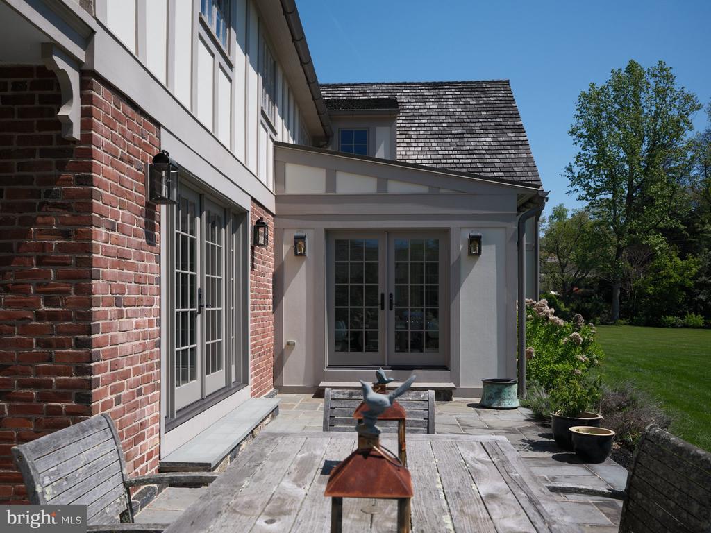 617 HARRITON ROAD