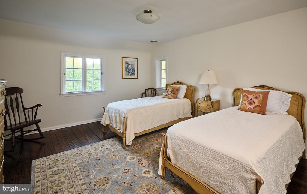 617 HARRITON ROAD