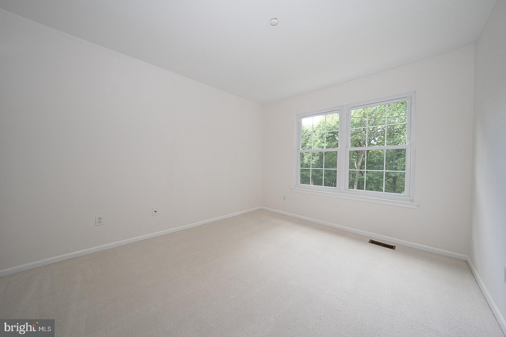 112 LEMONTON WAY